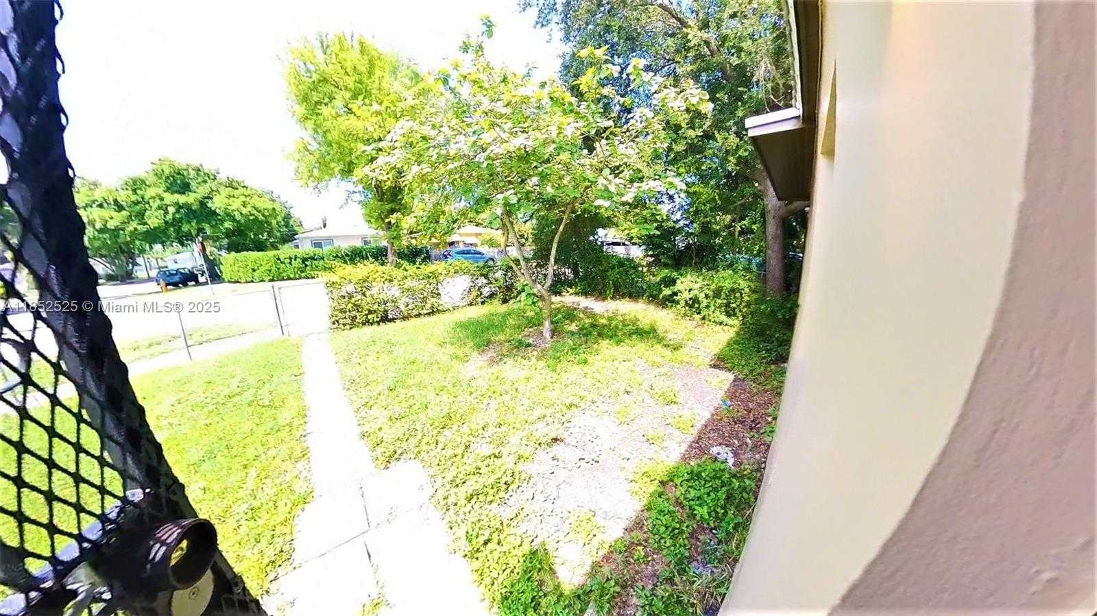 Small Image of 4821 NW 10 AVENUE, Miami Number 56