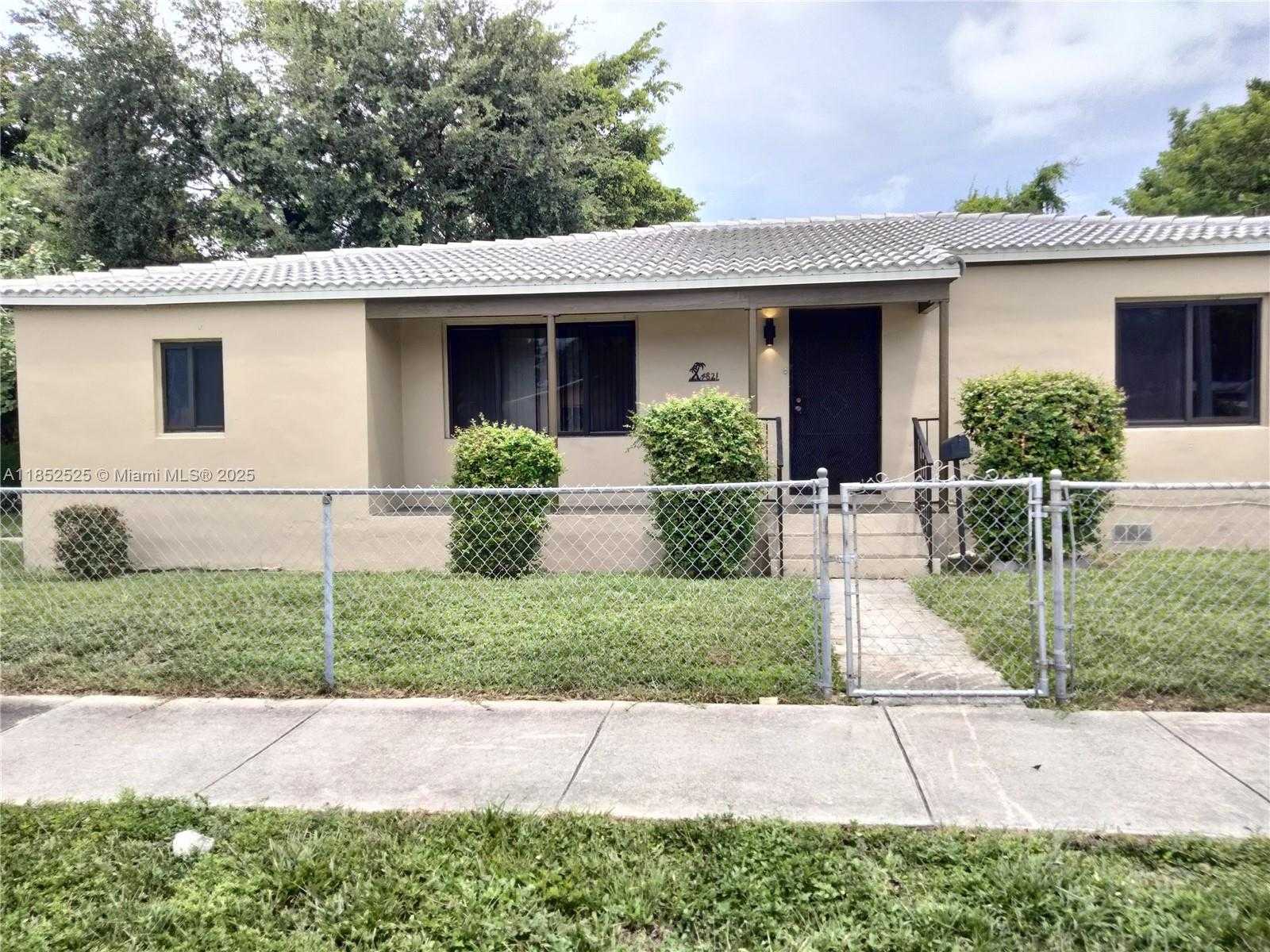 Small Image of 4821 NW 10 AVENUE, Miami Number 62