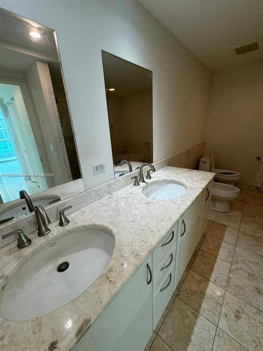 Small Image of 1331 BRICKELL BAY DR #1704, Miami Number 11