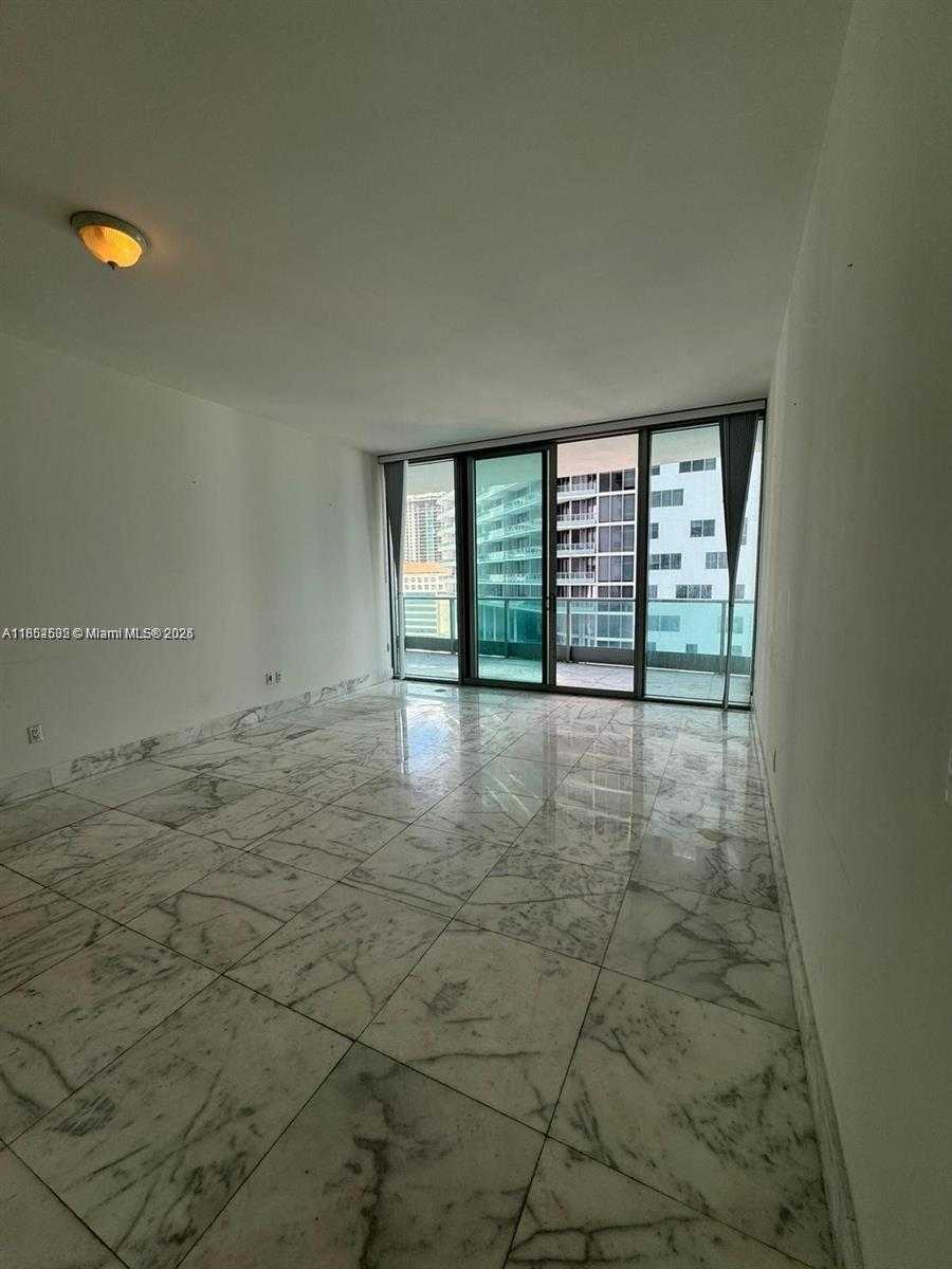 Small Image of 1331 BRICKELL BAY DR #1704, Miami Number 3