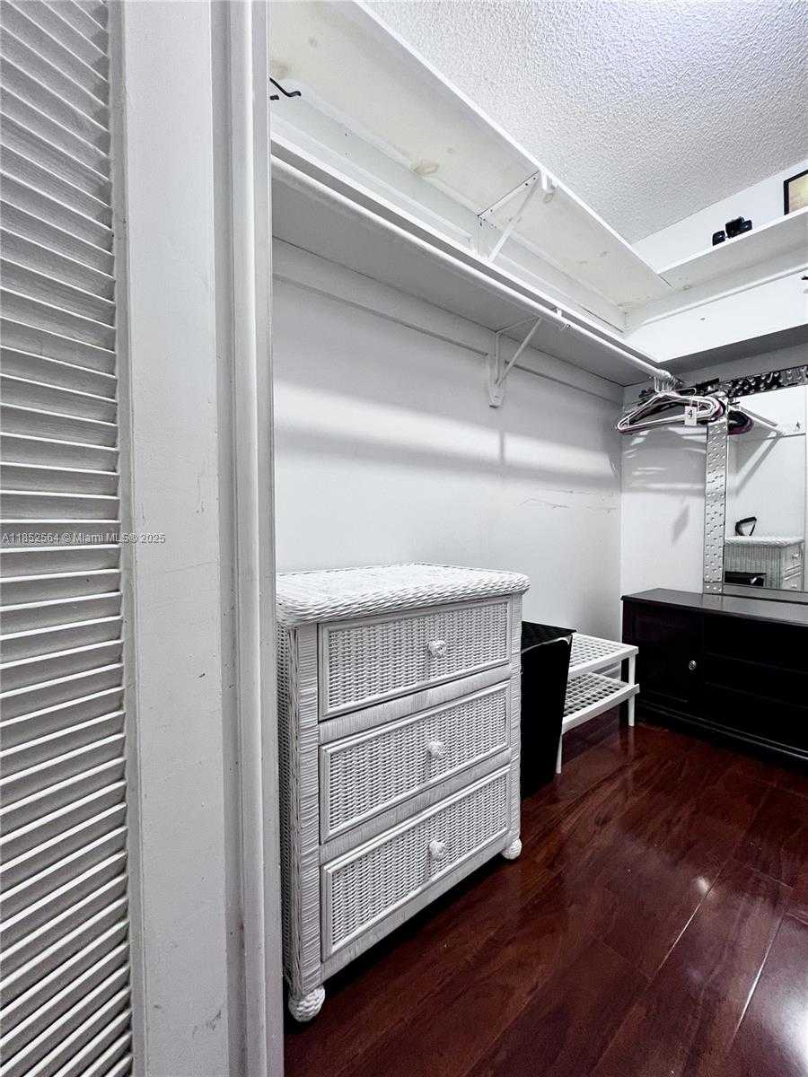 Small Image of 320 NORTH EAST 12TH AVE #304, Hallandale Beach Number 12