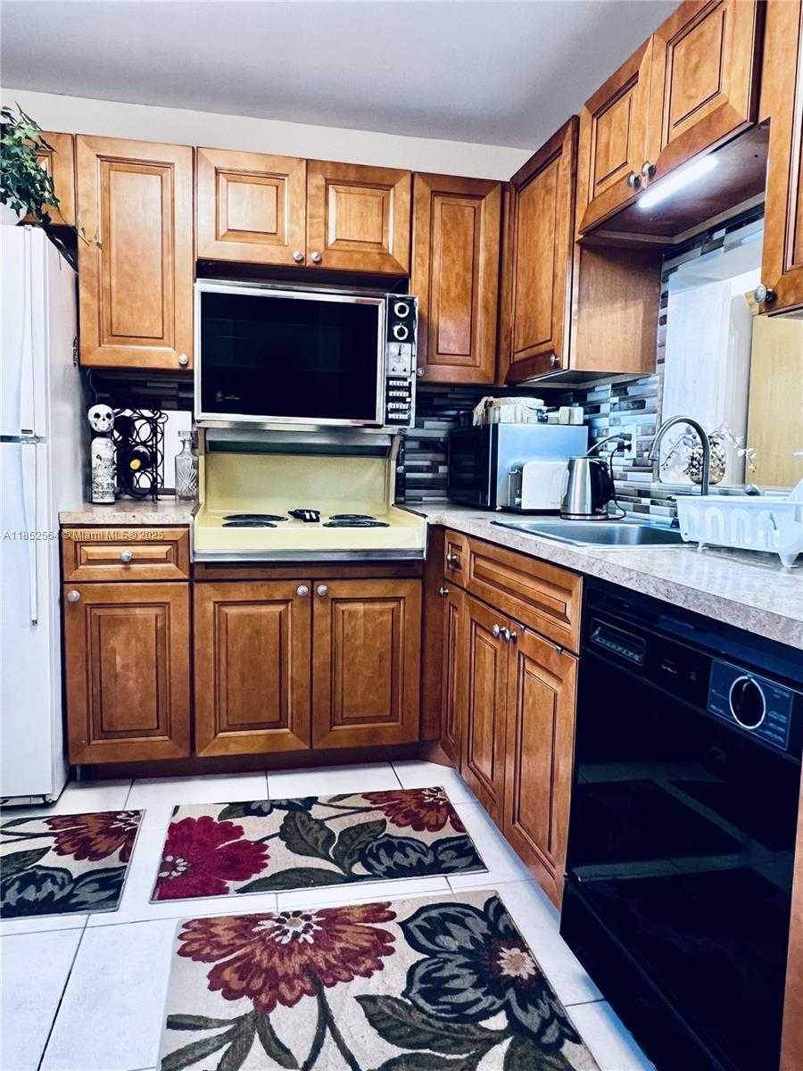 Small Image of 320 NORTH EAST 12TH AVE #304, Hallandale Beach Number 13