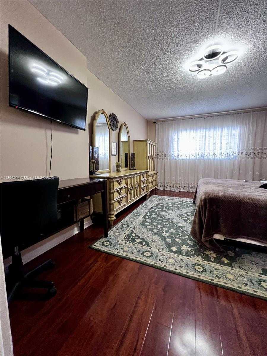 Small Image of 320 NORTH EAST 12TH AVE #304, Hallandale Beach Number 9