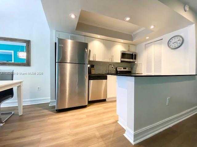 Small Image of 201 178TH DR #326, Sunny Isles Beach Number 2