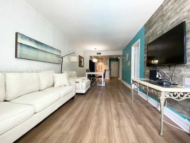 Small Image of 201 178TH DR #326, Sunny Isles Beach Number 6