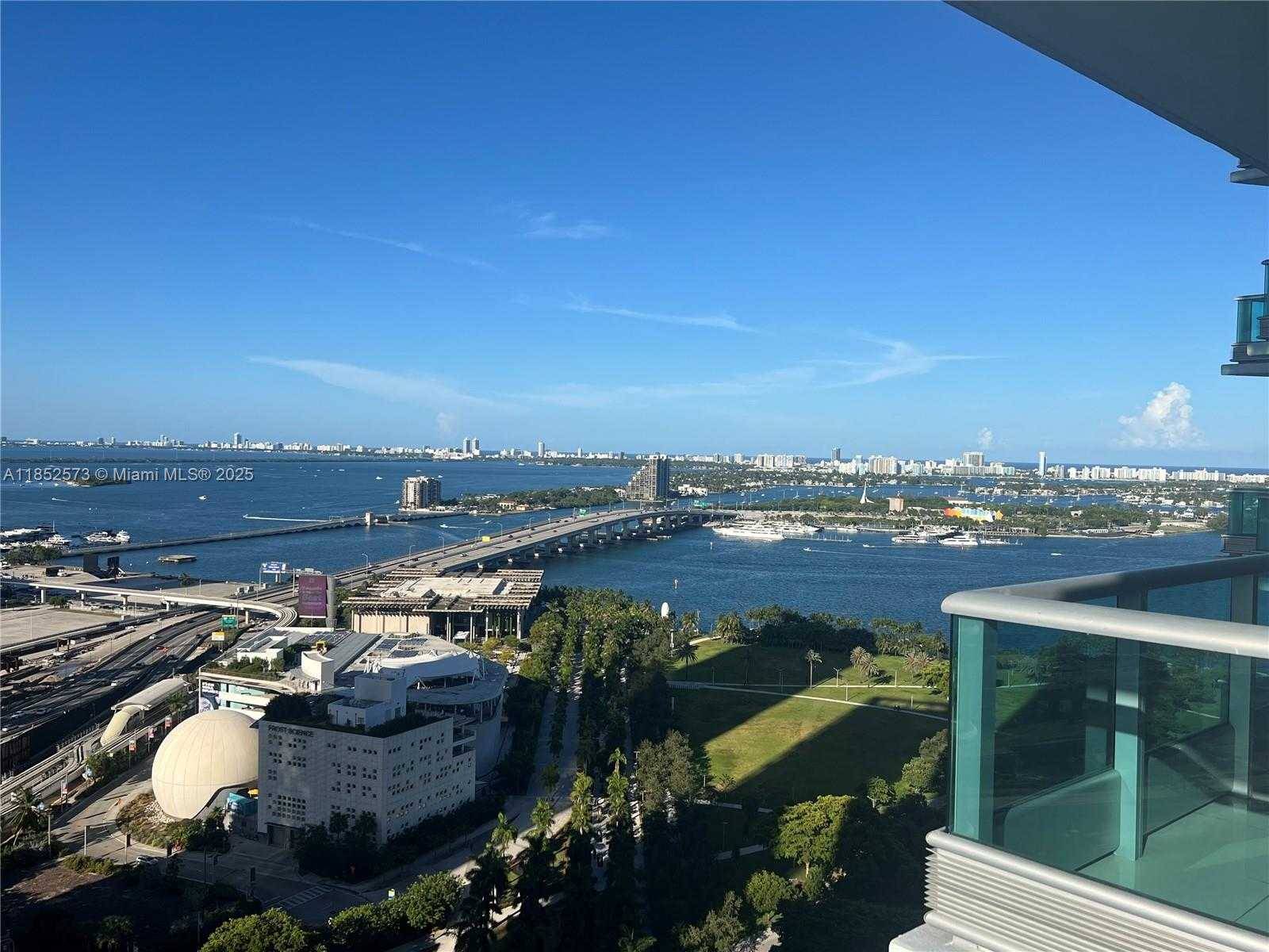 Small Image of 900 BISCAYNE BLVD #3010, Miami Number 17