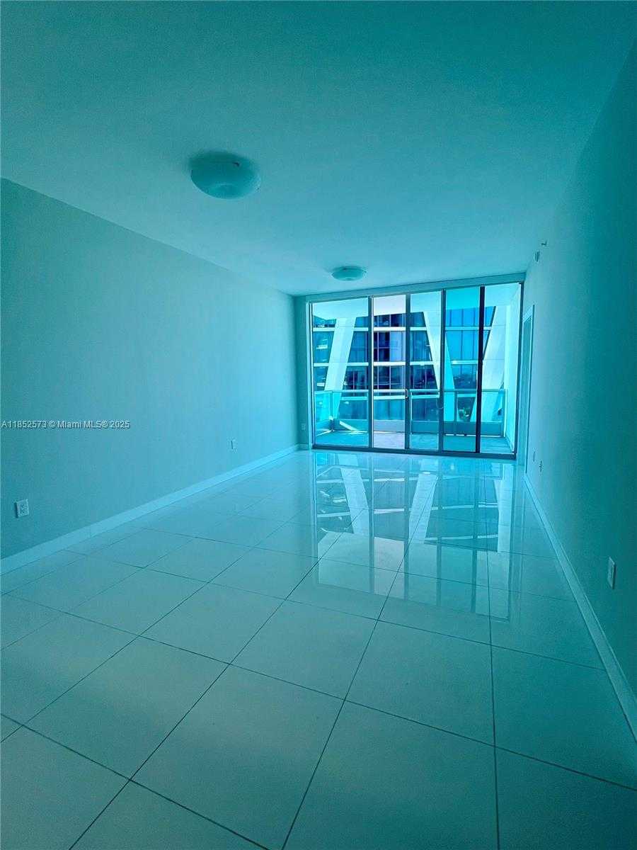 Small Image of 900 BISCAYNE BLVD #3010, Miami Number 2