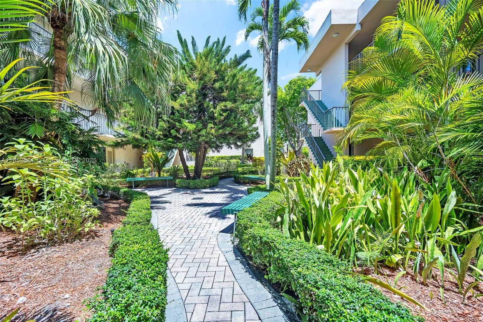 Small Image of 10525 SOUTH WEST 112TH AVE #113, Miami Number 26