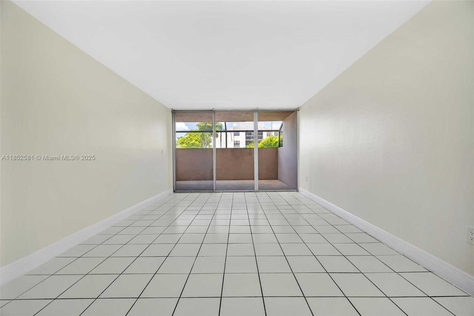 Small Image of 10525 SOUTH WEST 112TH AVE #113, Miami Number 3