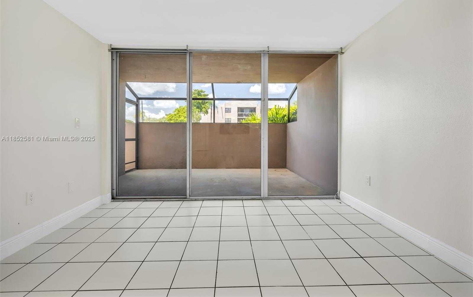 Small Image of 10525 SOUTH WEST 112TH AVE #113, Miami Number 5