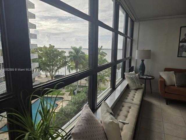 Small Image of 1440 BRICKELL BAY DR #605, Miami Number 3