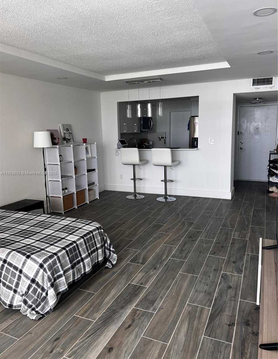 Small Image of 1825 SOUTH OCEAN DR #1007, Hallandale Beach Number 7