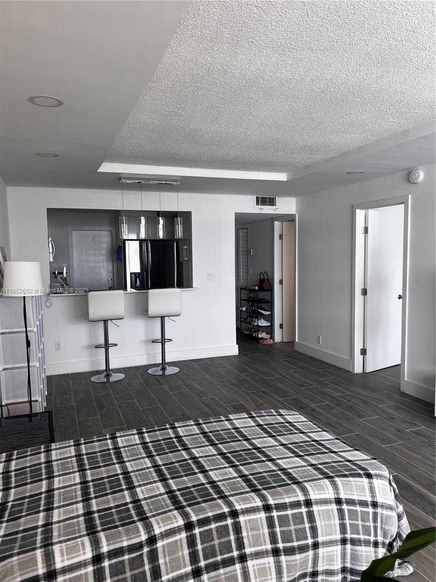 Small Image of 1825 SOUTH OCEAN DR #1007, Hallandale Beach Number 8