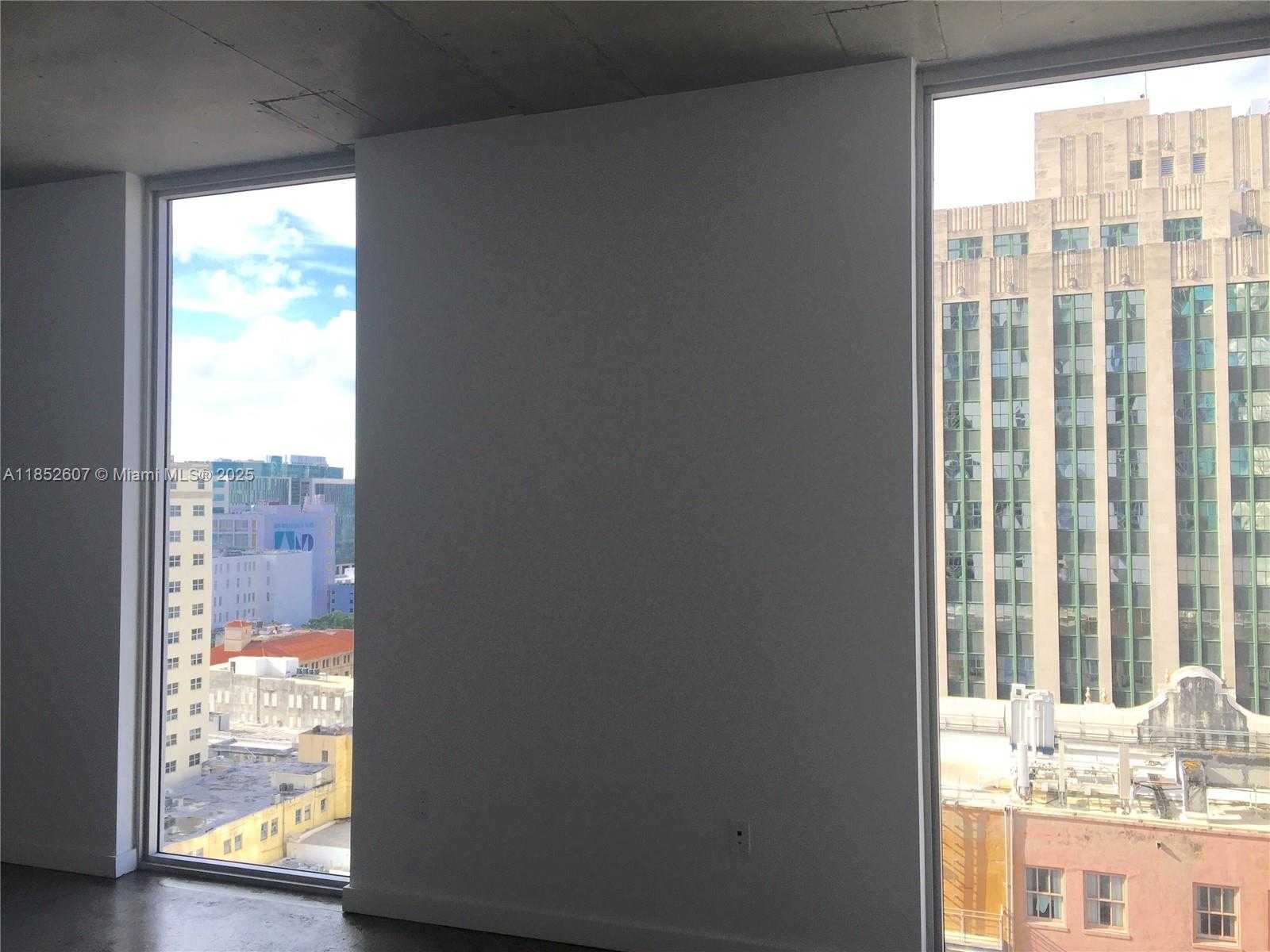 Small Image of 151 SOUTH EAST 1ST STREET #1504, Miami Number 5