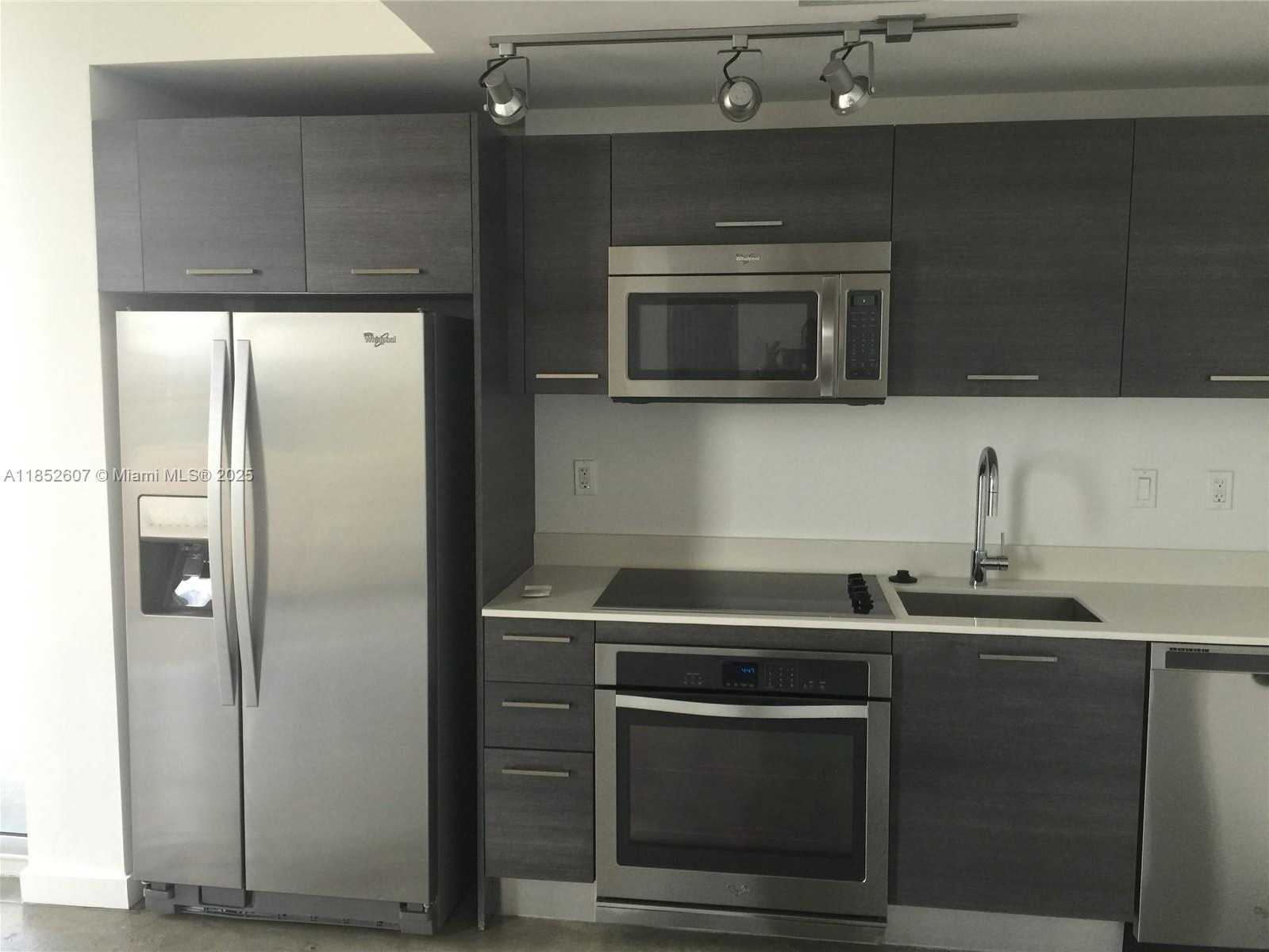 Small Image of 151 SOUTH EAST 1ST STREET #1504, Miami Number 6