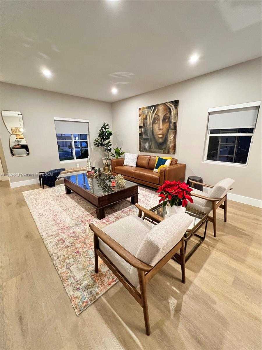 Small Image of 15628 SOUTH WEST 16TH ST, Pembroke Pines Number 10