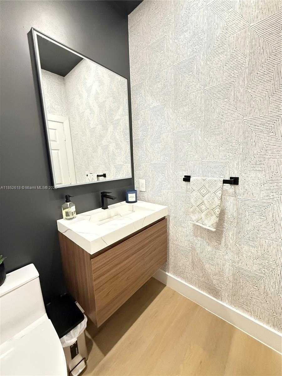 Small Image of 15628 SOUTH WEST 16TH ST, Pembroke Pines Number 12