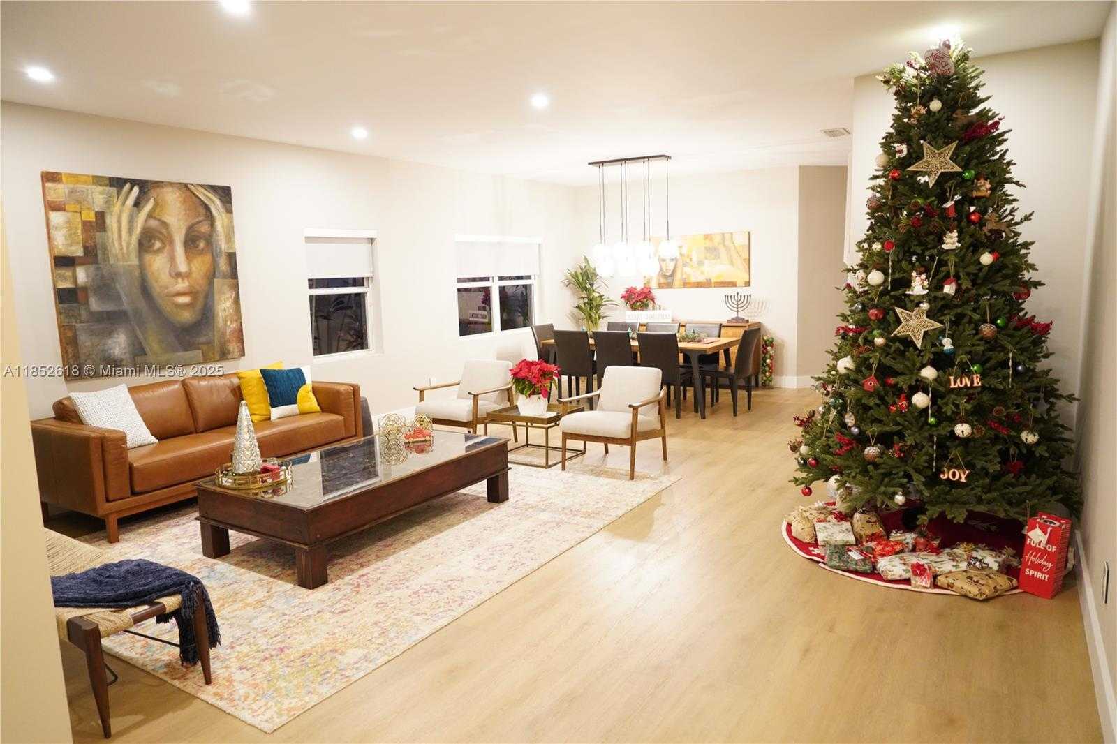 Small Image of 15628 SOUTH WEST 16TH ST, Pembroke Pines Number 16