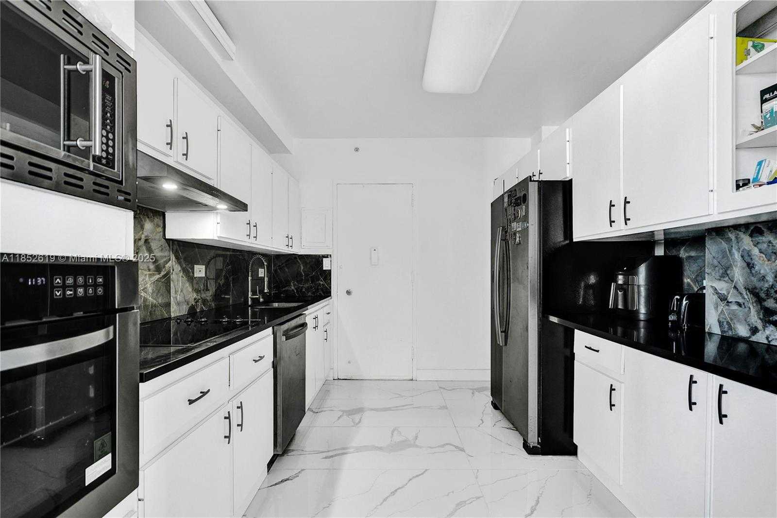 Small Image of 5055 COLLINS AVE #5A, Miami Beach Number 24