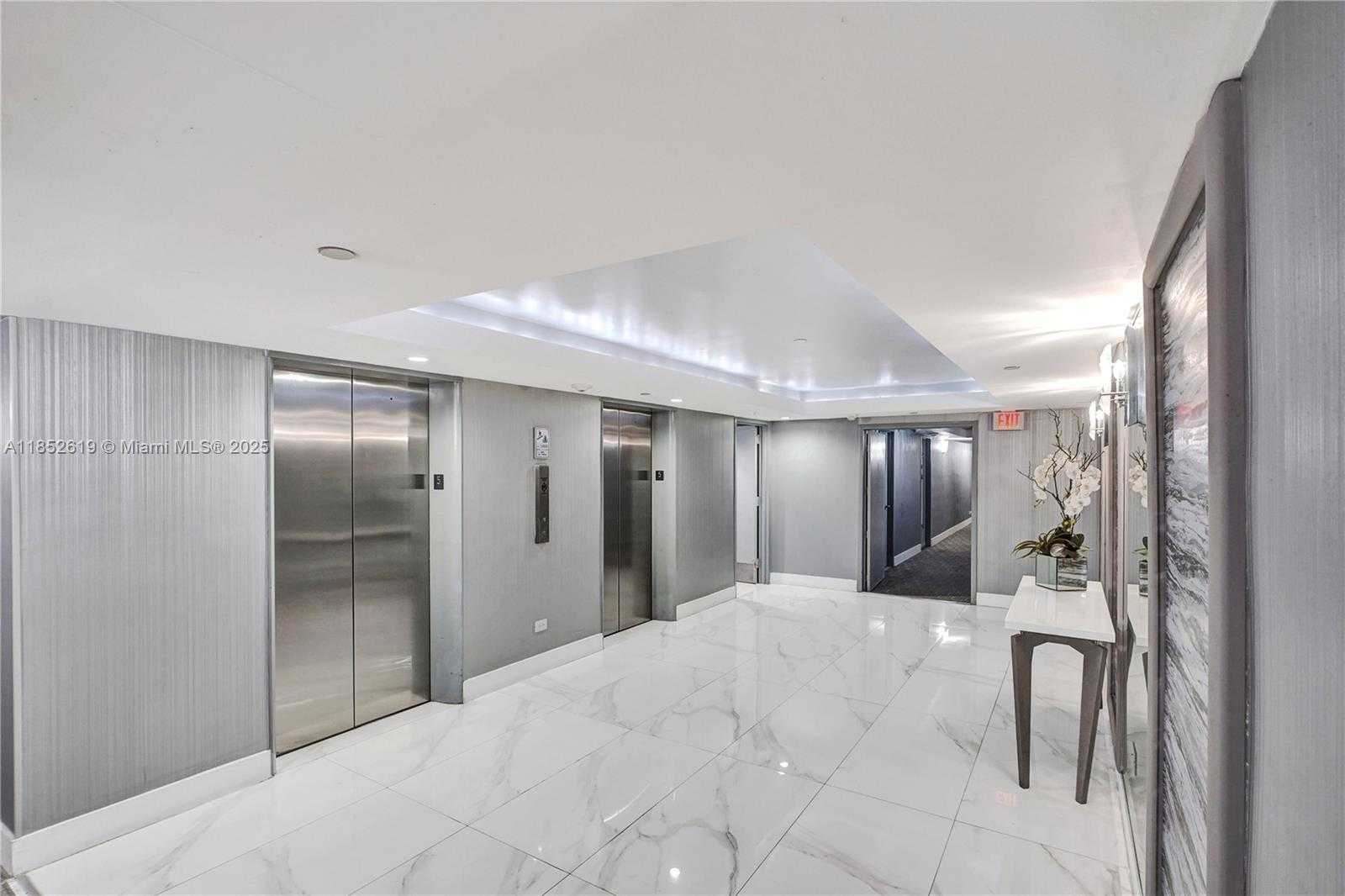 Small Image of 5055 COLLINS AVE #5A, Miami Beach Number 27