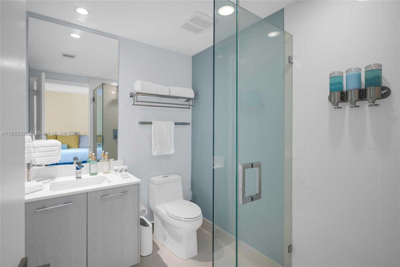 Small Image of 55 SOUTH WEST 9TH ST #3306, Miami Number 12