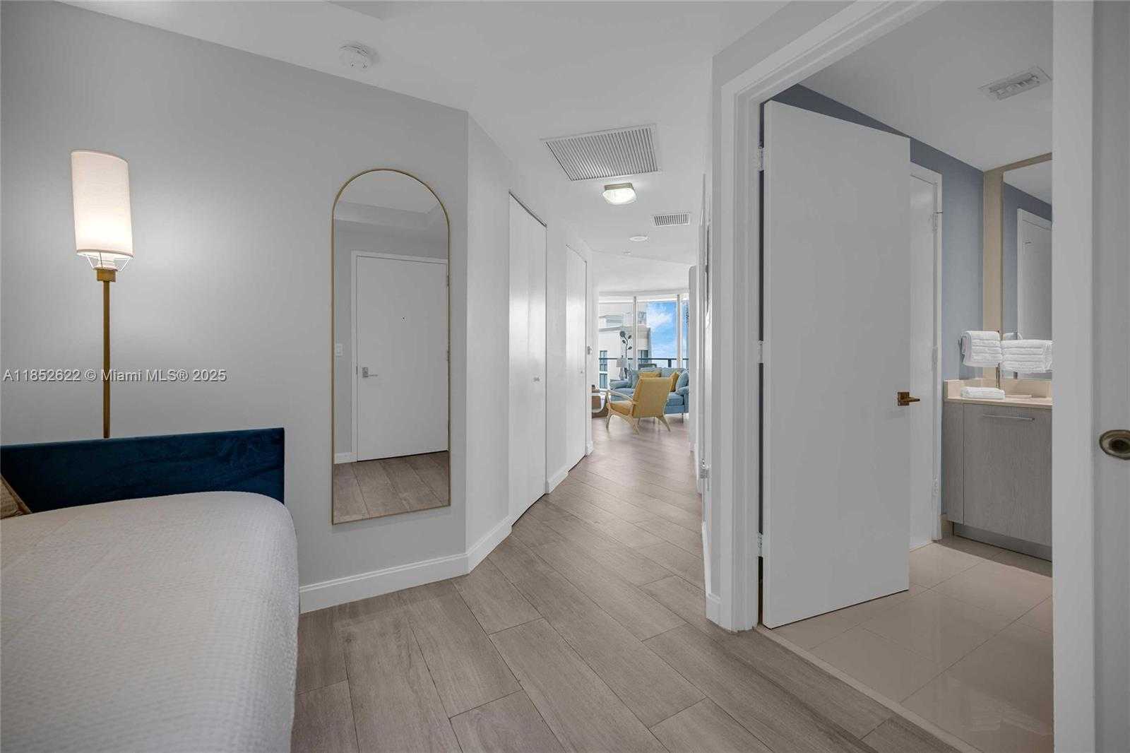 Small Image of 55 SOUTH WEST 9TH ST #3306, Miami Number 14