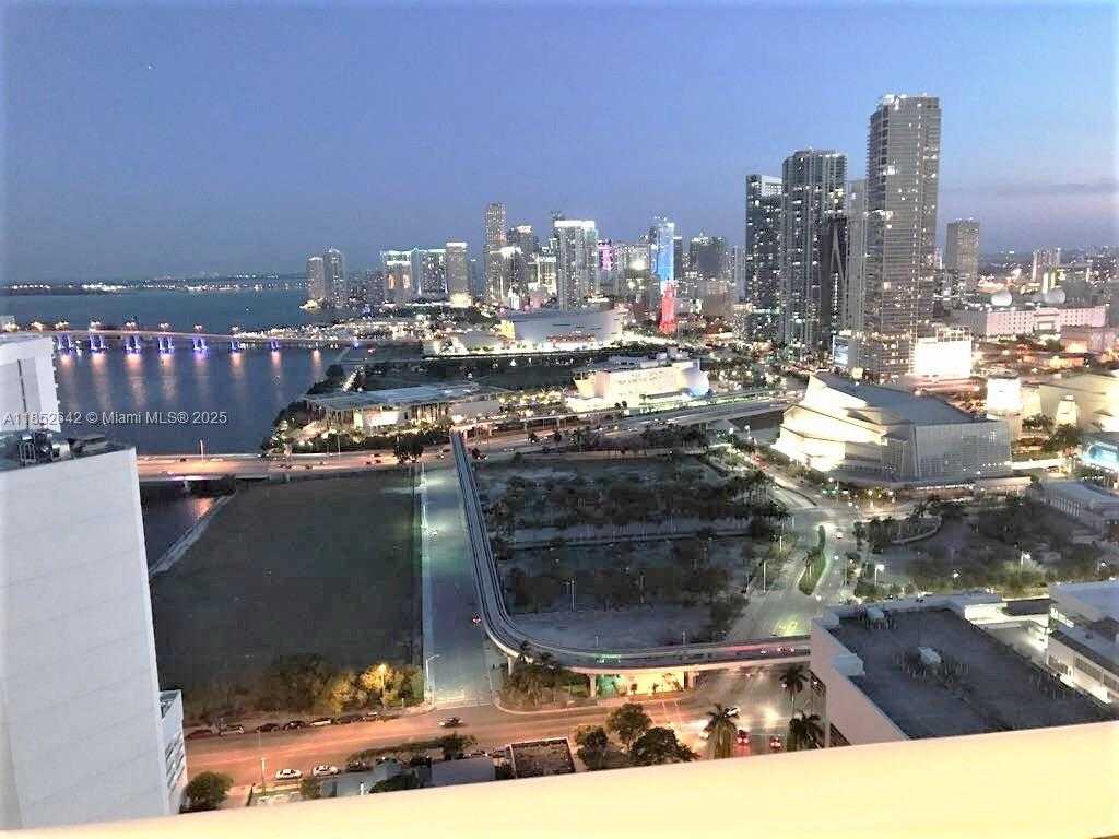 Small Image of 1717 NORTH BAYSHORE DR #B-4155, Miami Number 16