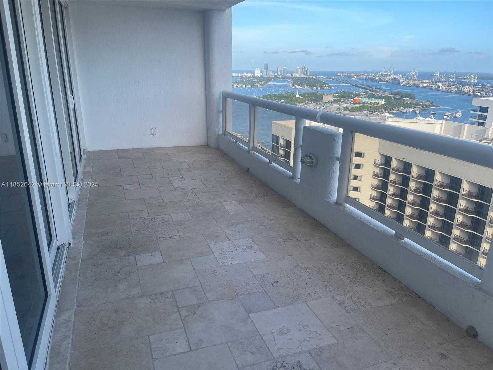 Small Image of 1717 NORTH BAYSHORE DR #B-4155, Miami Number 4