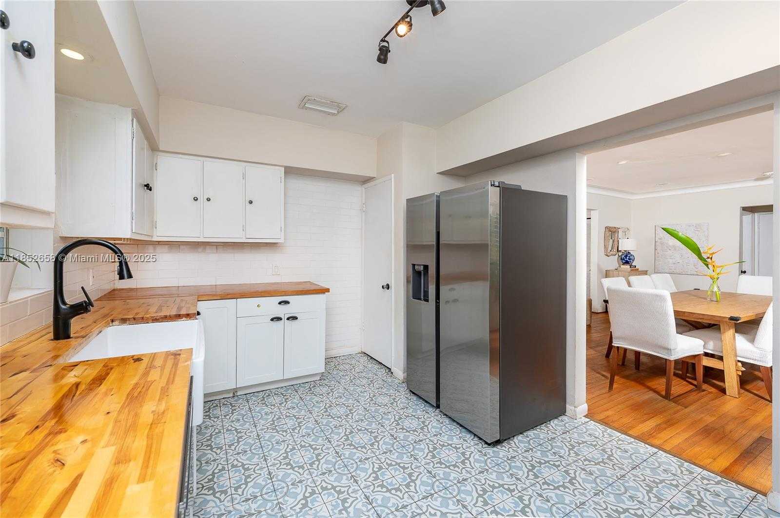 Small Image of 535 NORTH EAST 51ST ST, Miami Number 10