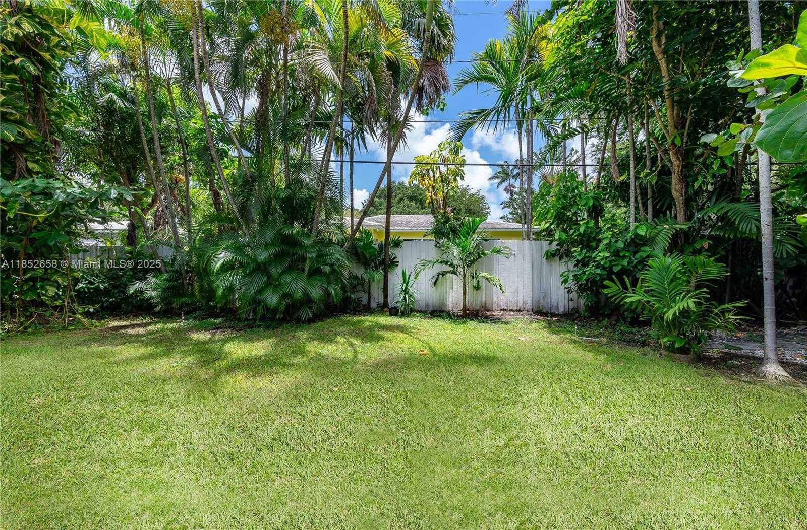 Small Image of 535 NORTH EAST 51ST ST, Miami Number 20