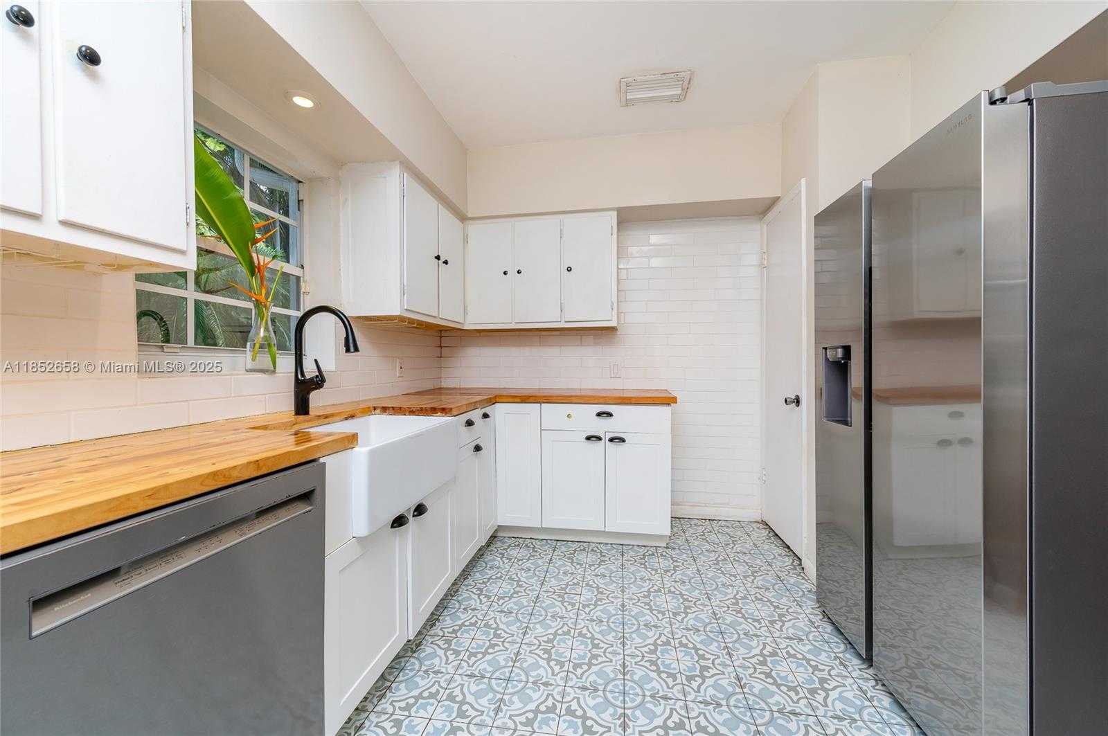 Small Image of 535 NORTH EAST 51ST ST, Miami Number 8
