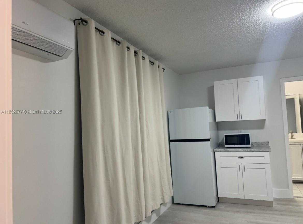 Small Image of 5004 SOUTH WEST 140TH CT #A, Miami Number 26