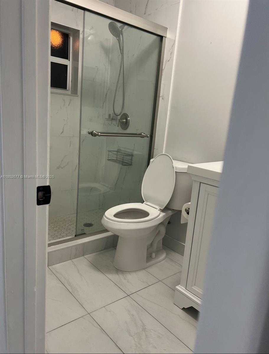 Small Image of 5004 SOUTH WEST 140TH CT #A, Miami Number 32