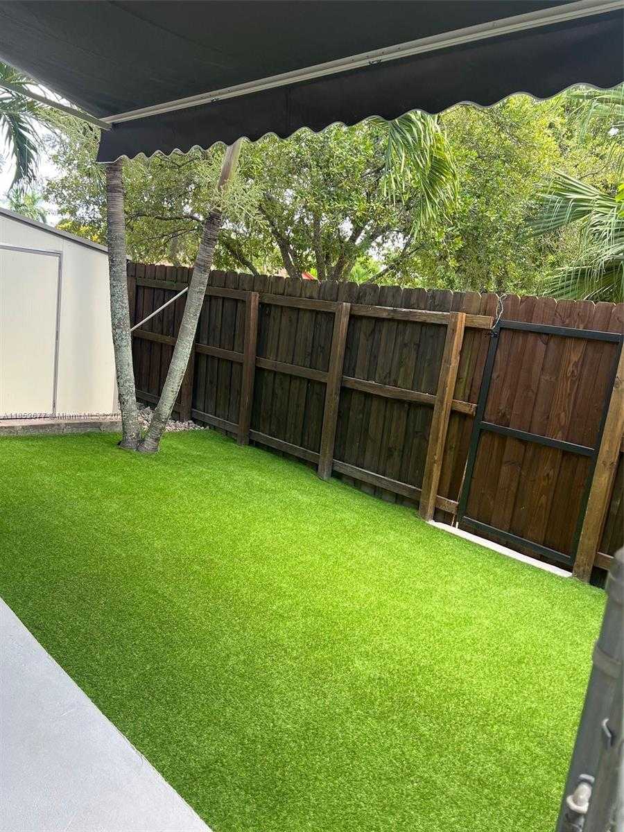 Small Image of 5004 SOUTH WEST 140TH CT #A, Miami Number 4