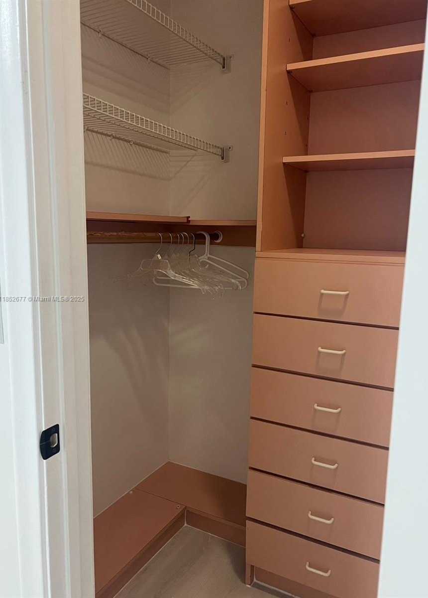 Small Image of 5004 SOUTH WEST 140TH CT #A, Miami Number 44