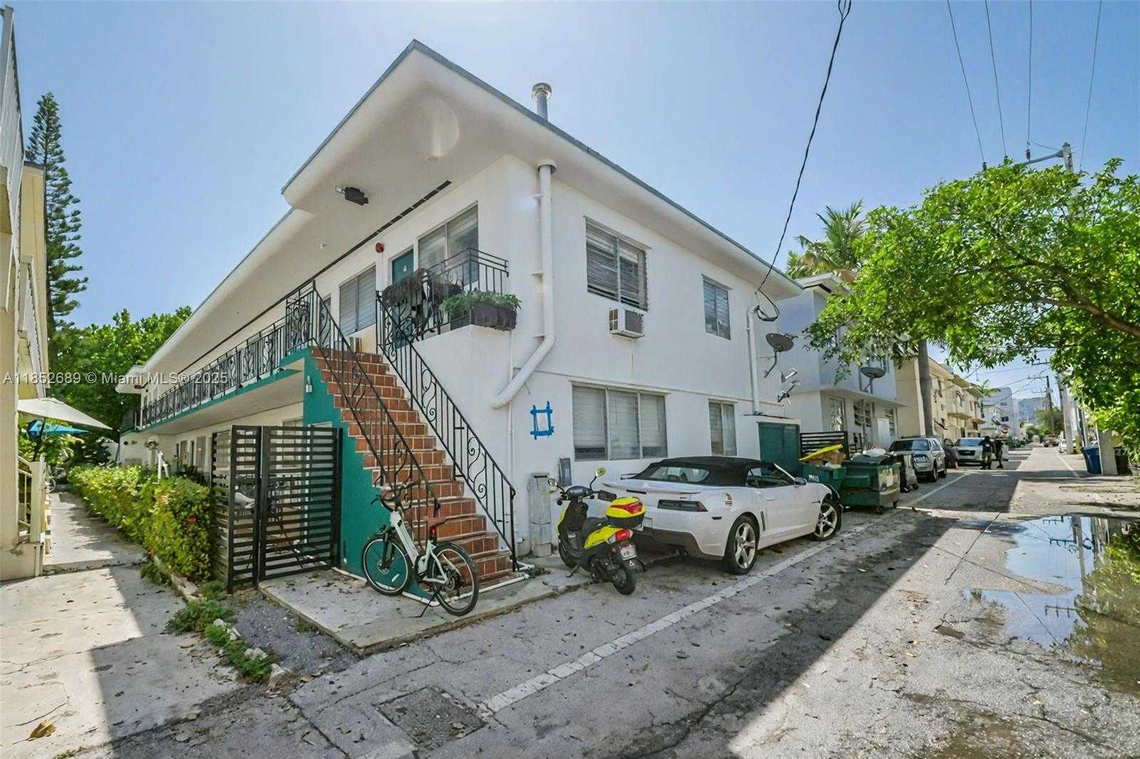 Small Image of 934 MERIDIAN AVE #15, Miami Beach Number 20