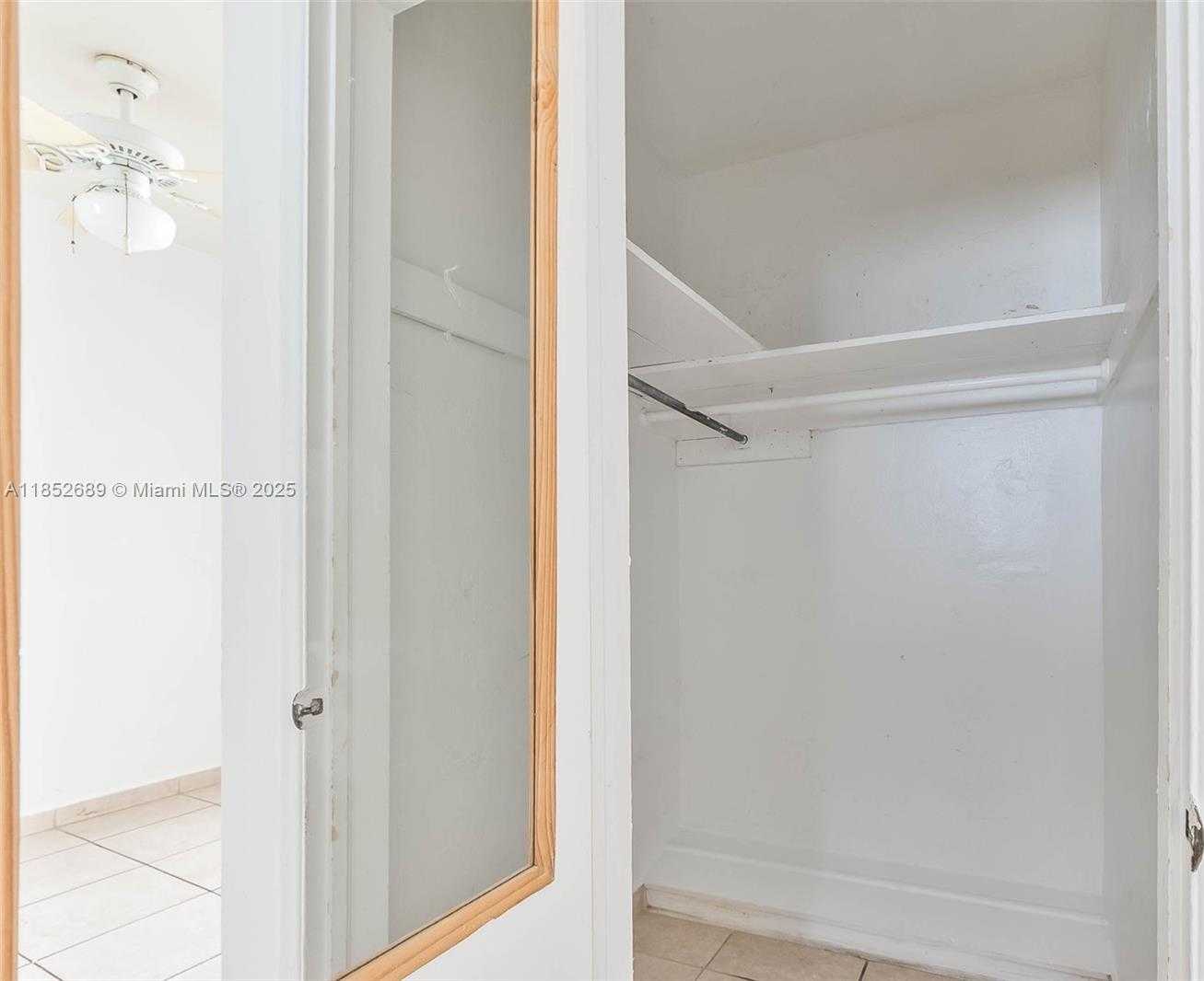 Small Image of 934 MERIDIAN AVE #15, Miami Beach Number 7