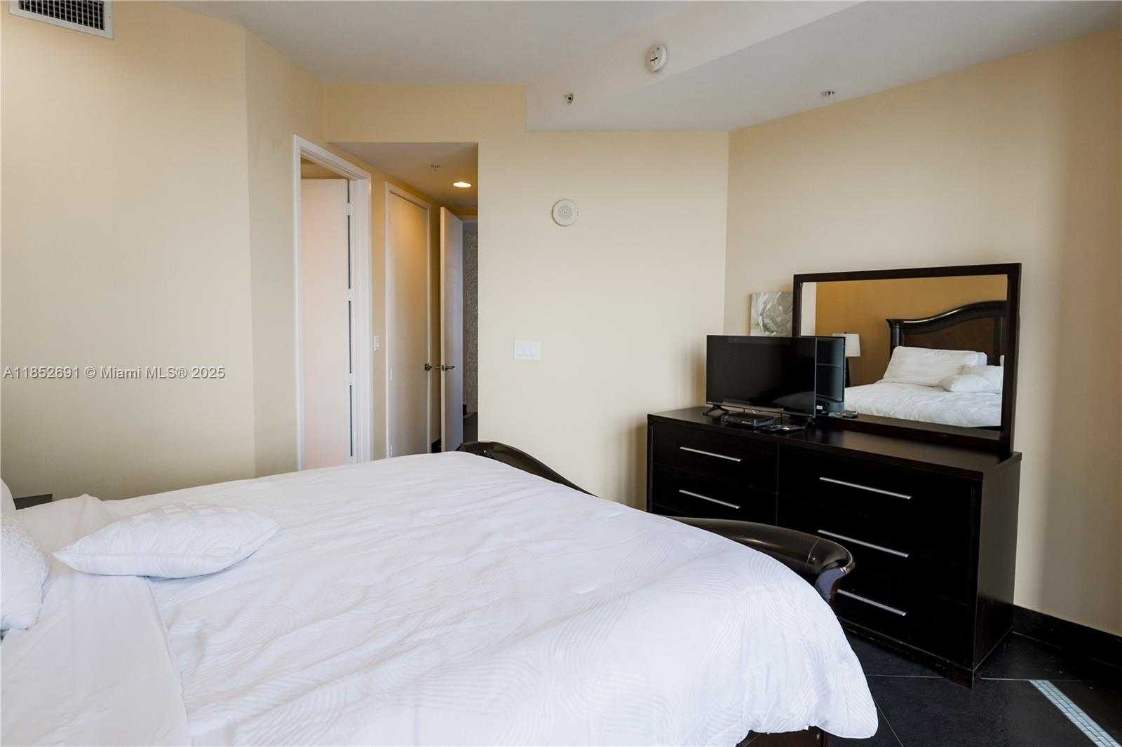Small Image of 18201 COLLINS AVE #3709A, Sunny Isles Beach Number 22