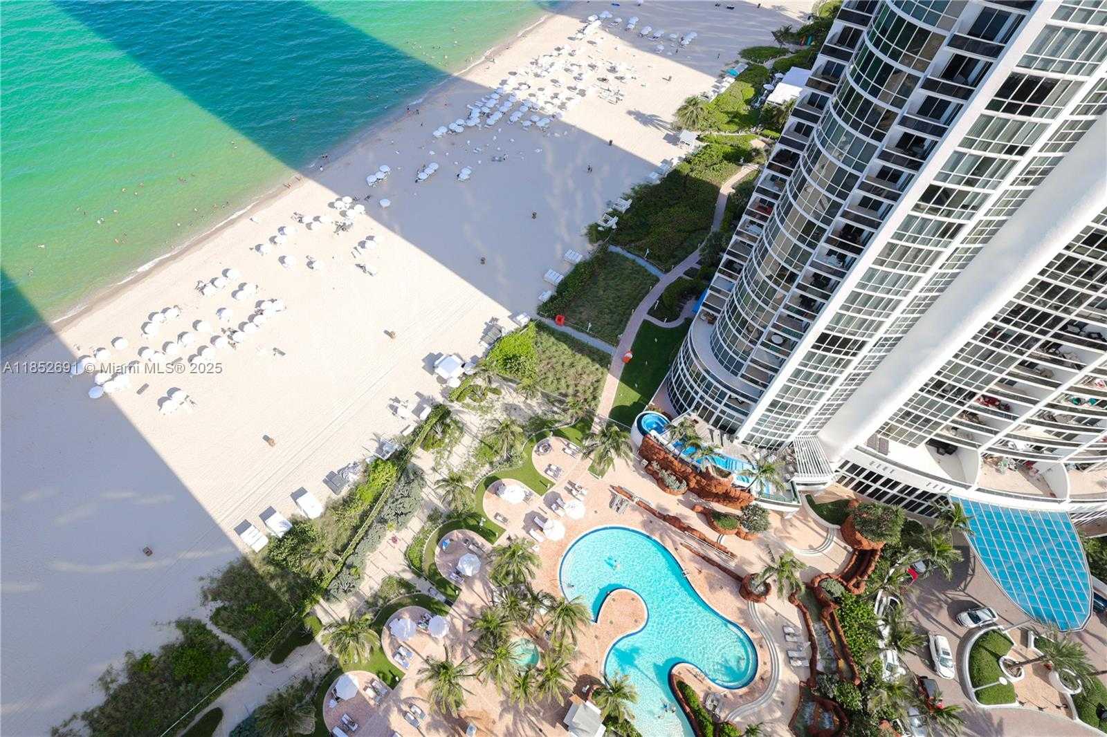Small Image of 18201 COLLINS AVE #3709A, Sunny Isles Beach Number 5