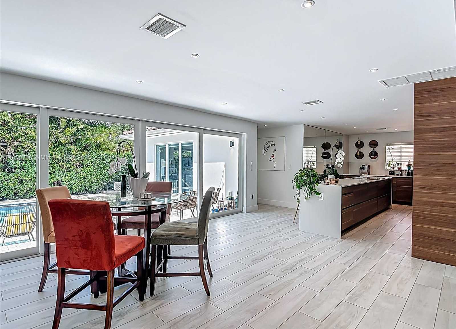 Small Image of 1080 NORTH EAST 104TH ST, Miami Shores Number 7