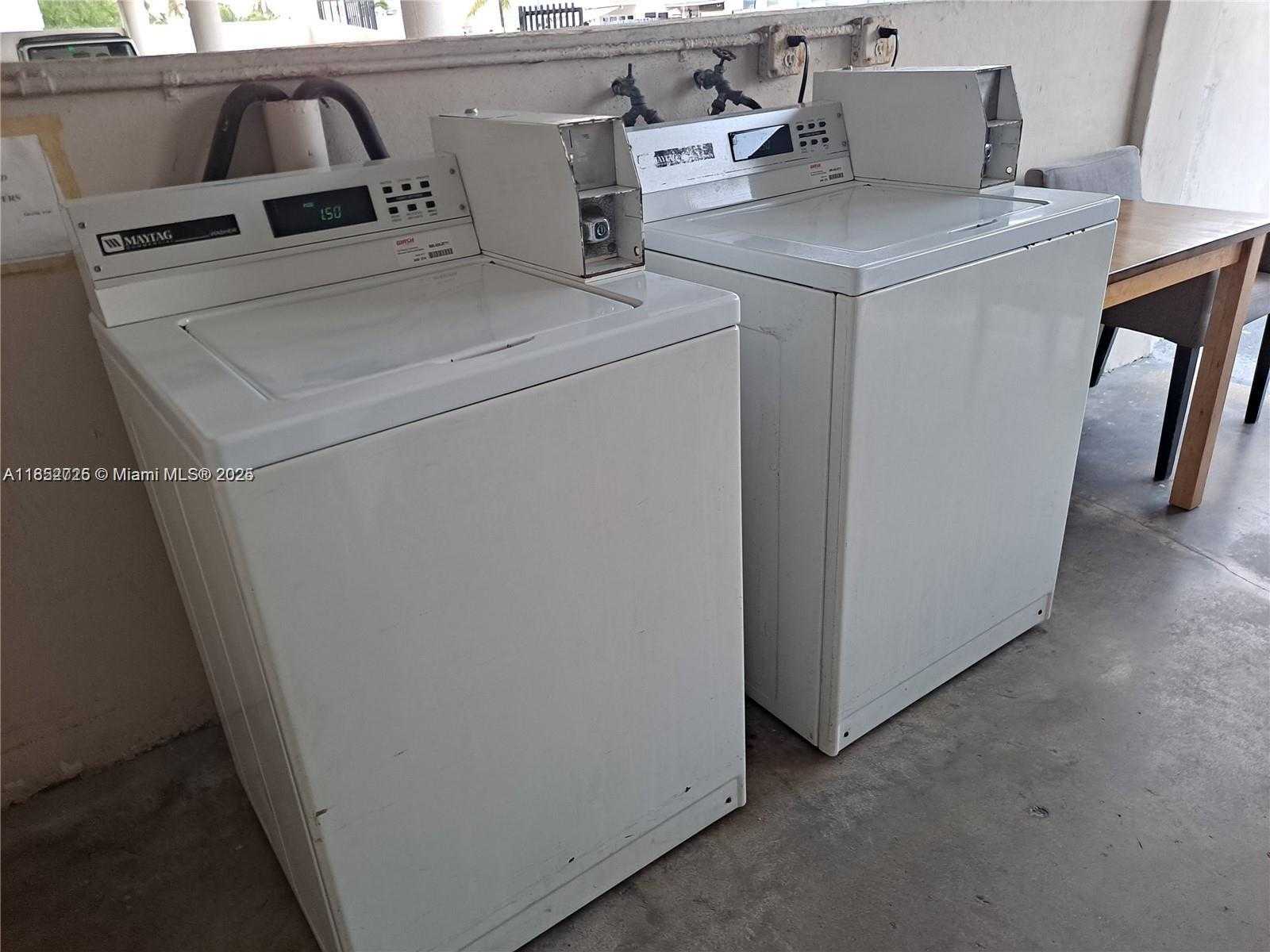 Small Image of 7150 INDIAN CREEK DR #506, Miami Beach Number 10
