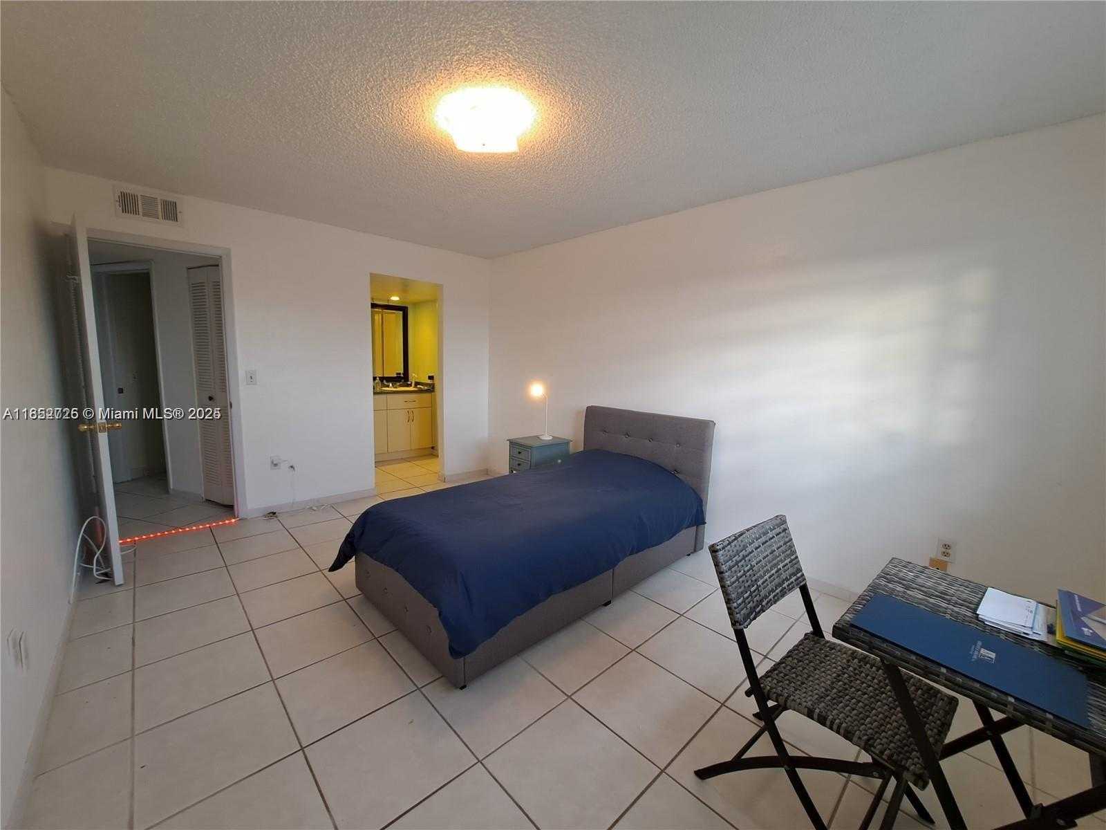 Small Image of 7150 INDIAN CREEK DR #506, Miami Beach Number 5