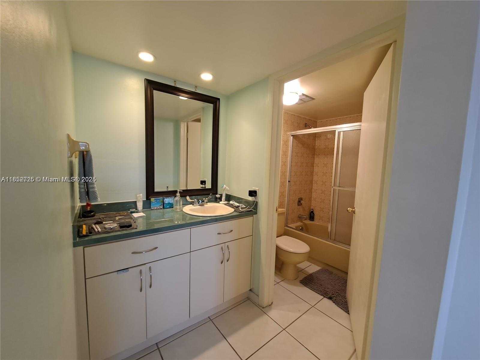 Small Image of 7150 INDIAN CREEK DR #506, Miami Beach Number 7