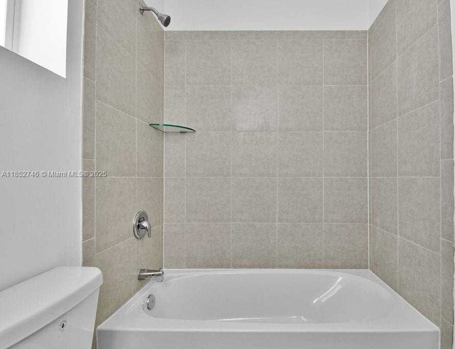 Small Image of 2323 NORTH WEST 122ND TER, Miami Number 12