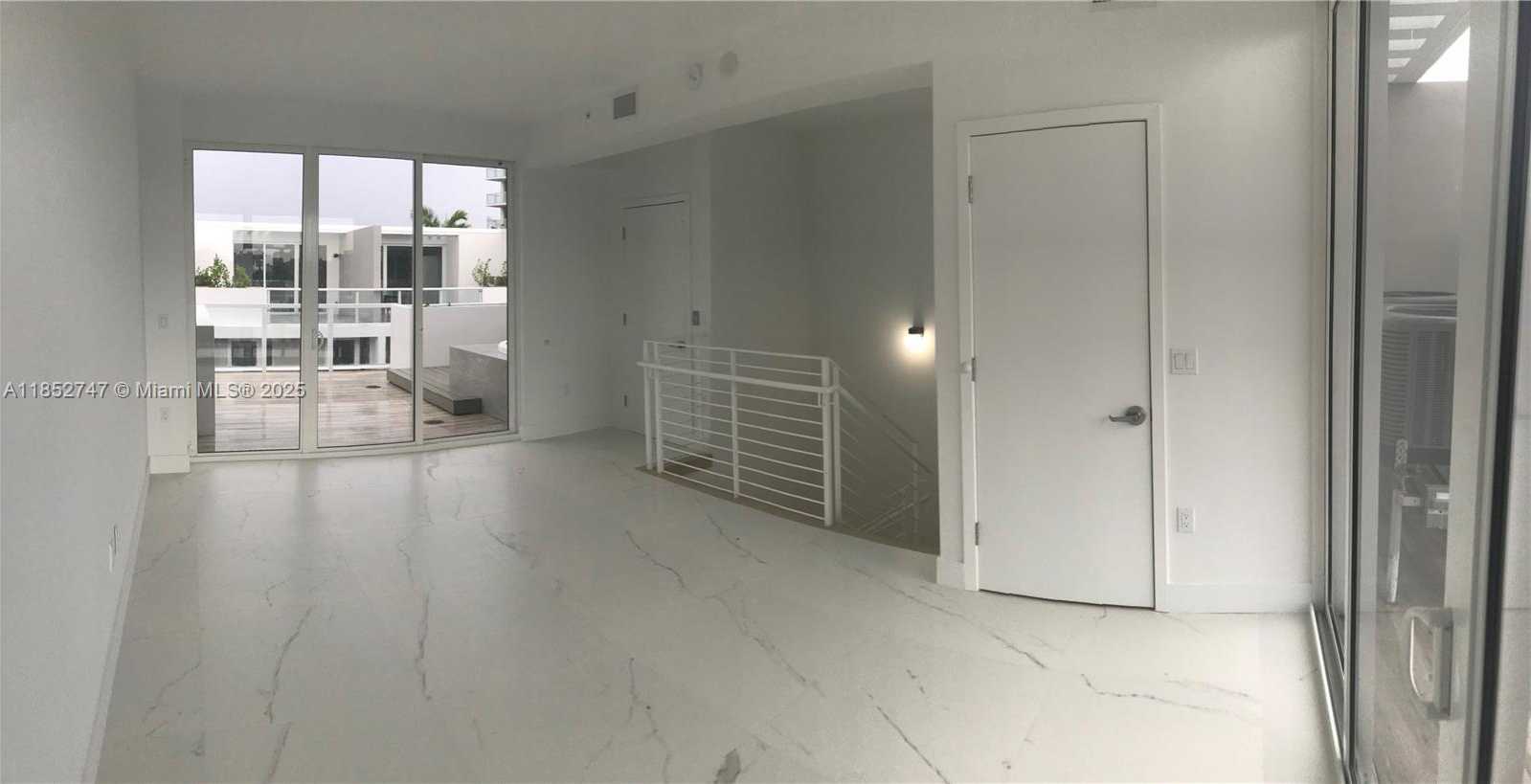 Small Image of 1000 99TH ST #11, Bay Harbor Islands Number 4