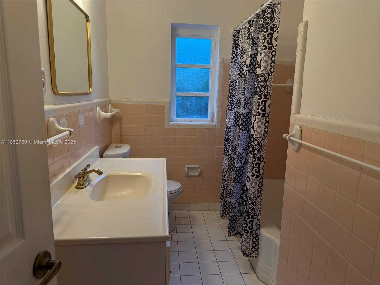 Small Image of 3030 SW 57th Ave, Miami, FL 33155, USA Number 13