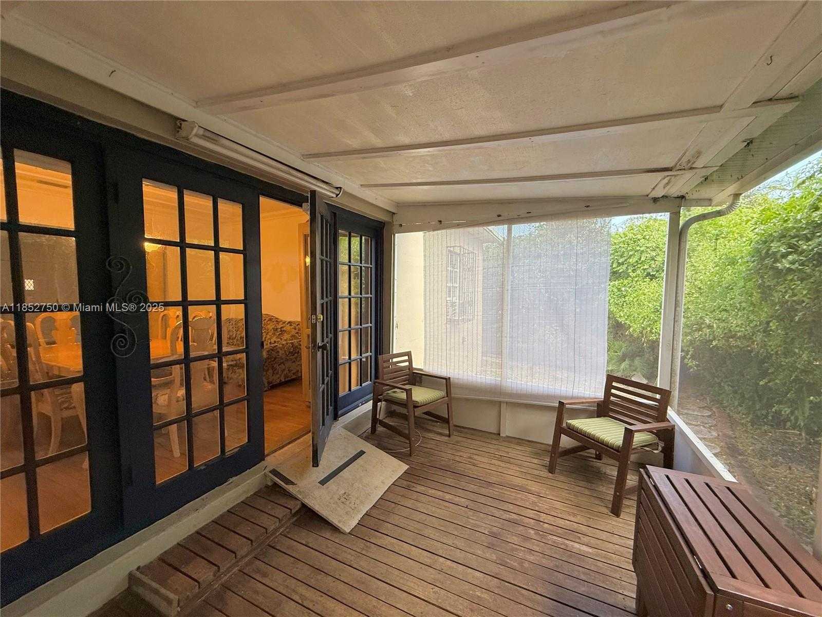 Small Image of 3030 SW 57th Ave, Miami, FL 33155, USA Number 15