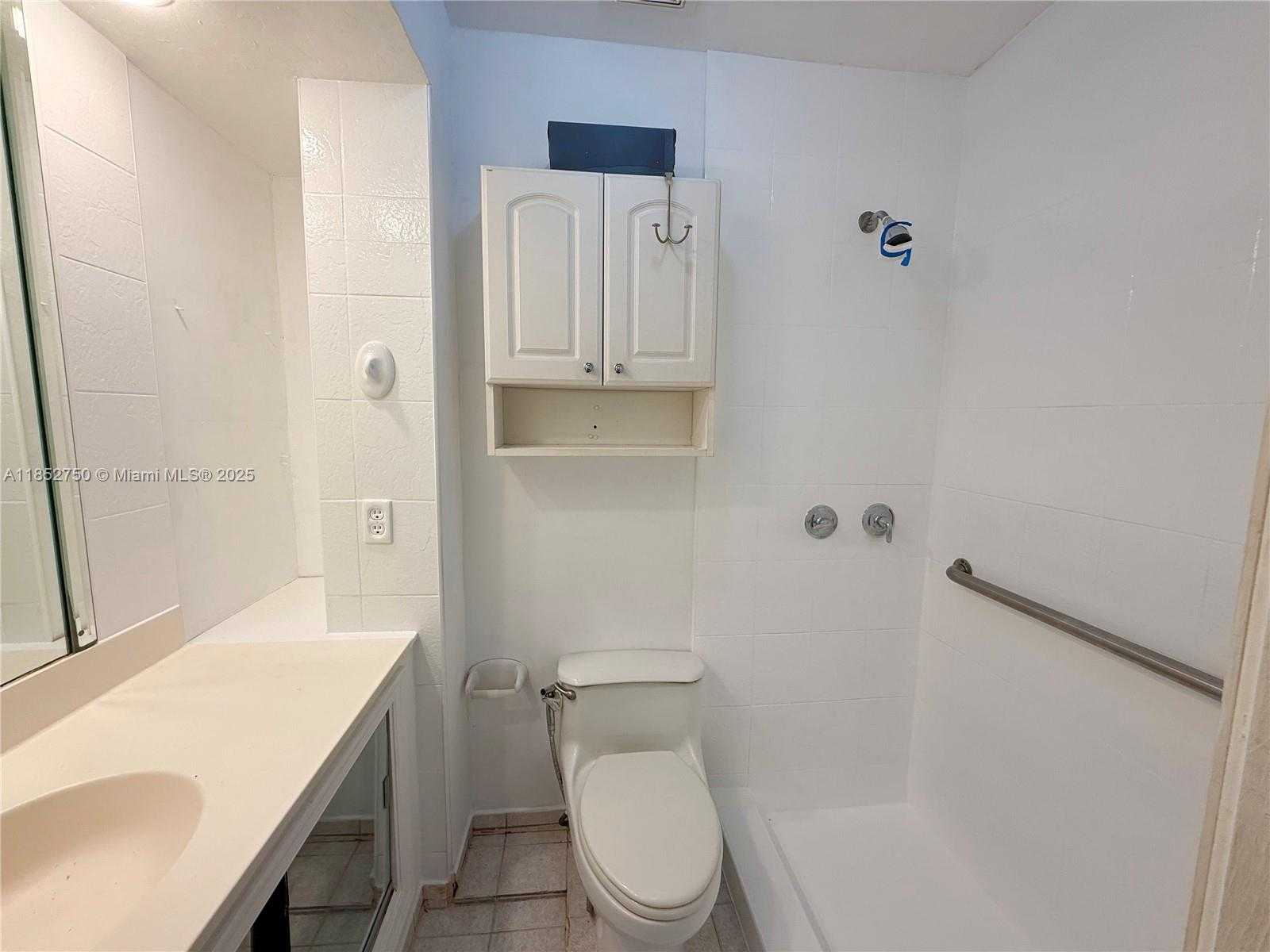 Small Image of 3030 SW 57th Ave, Miami, FL 33155, USA Number 7