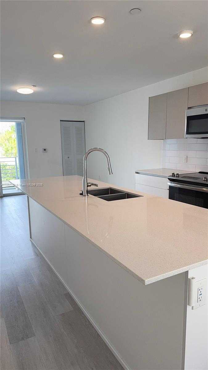 Small Image of 2535 NORTH EAST 193RD ST #3204, Miami Number 5