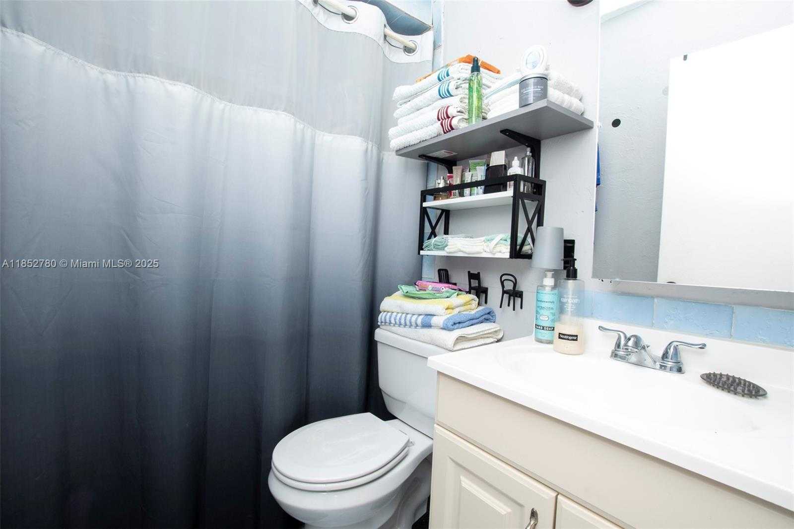 Small Image of 1721 SOUTH WEST 75TH AVE RD, Miami Number 11